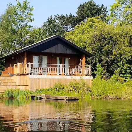 Holly 12 Hot Tub * York