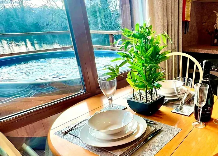 Holly 12 Hot Tub York