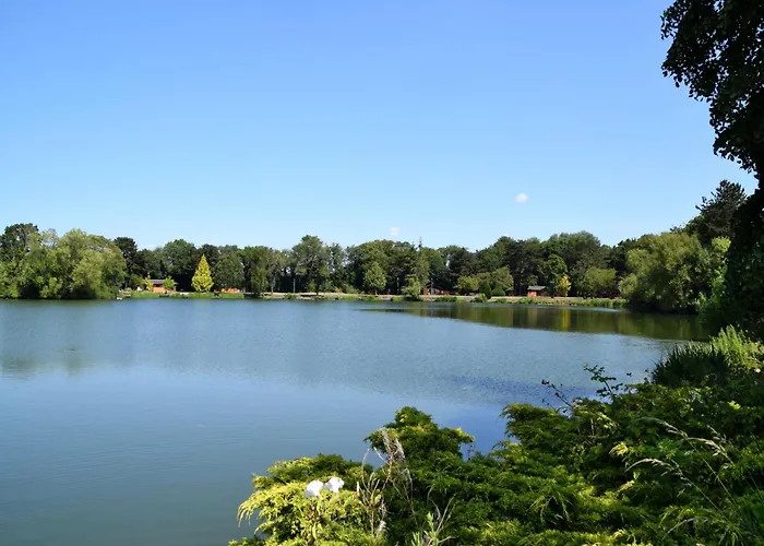 Holly 12 Hot Tub Hébergement de vacances *