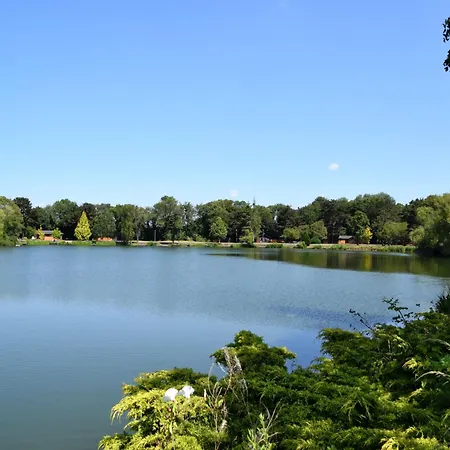 Holly 12 Hot Tub Hébergement de vacances *